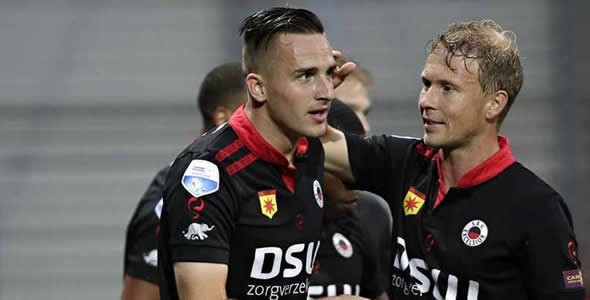 雨的背后往 雨的背后往